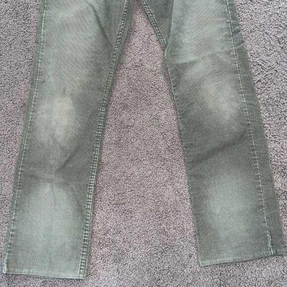 LEVI'S 514 Slim Straight Fit Green Corduroy in Sz. 32"x34" - 5 Pocket design EUC - Picture 3 of 12